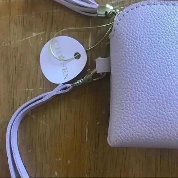 “Maddy” personalized pink wristlet with tassel and zipper - Picture 3 of 7